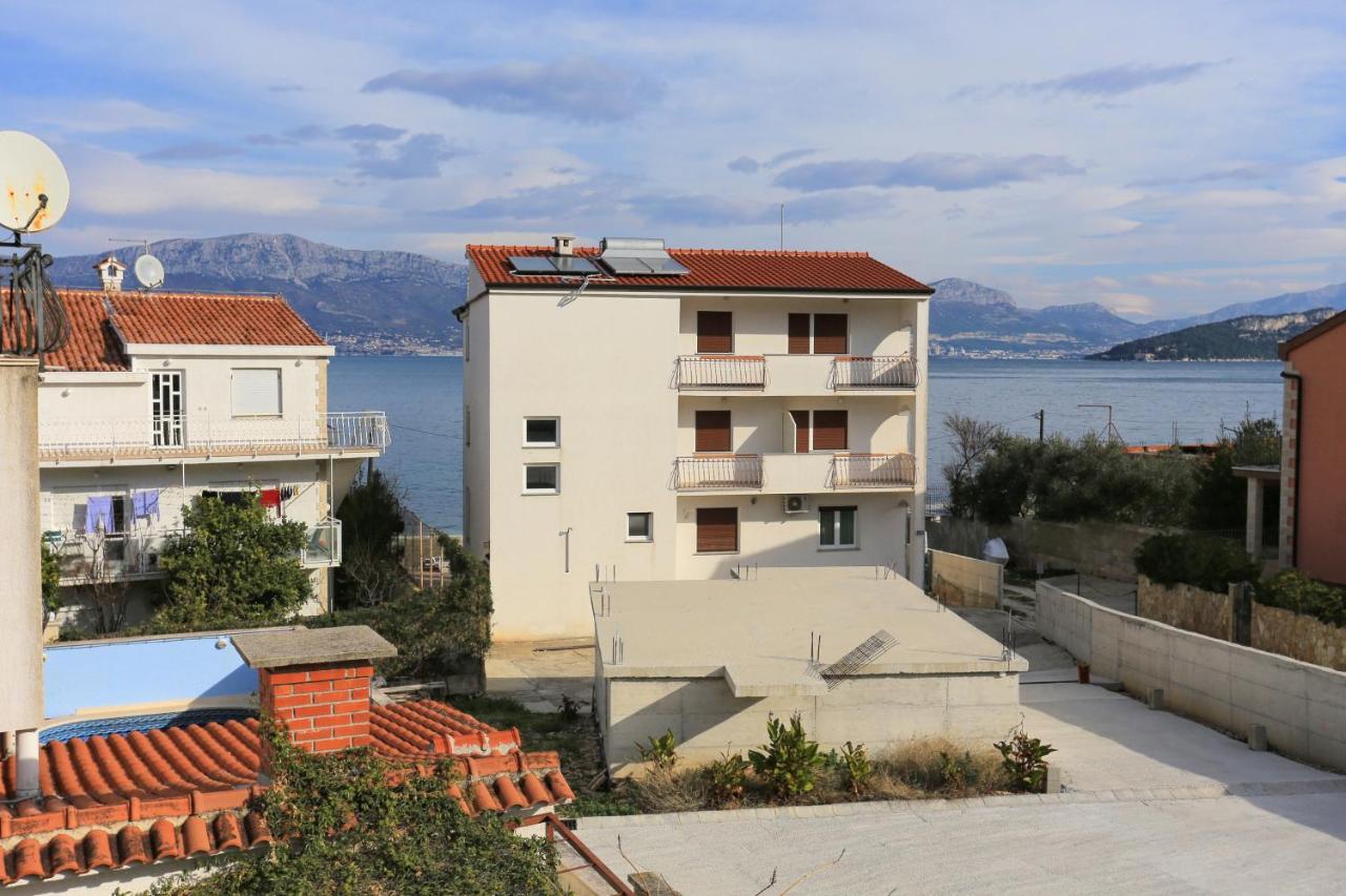 Apartments By The Sea Slatine, Ciovo - 14541 Экстерьер фото