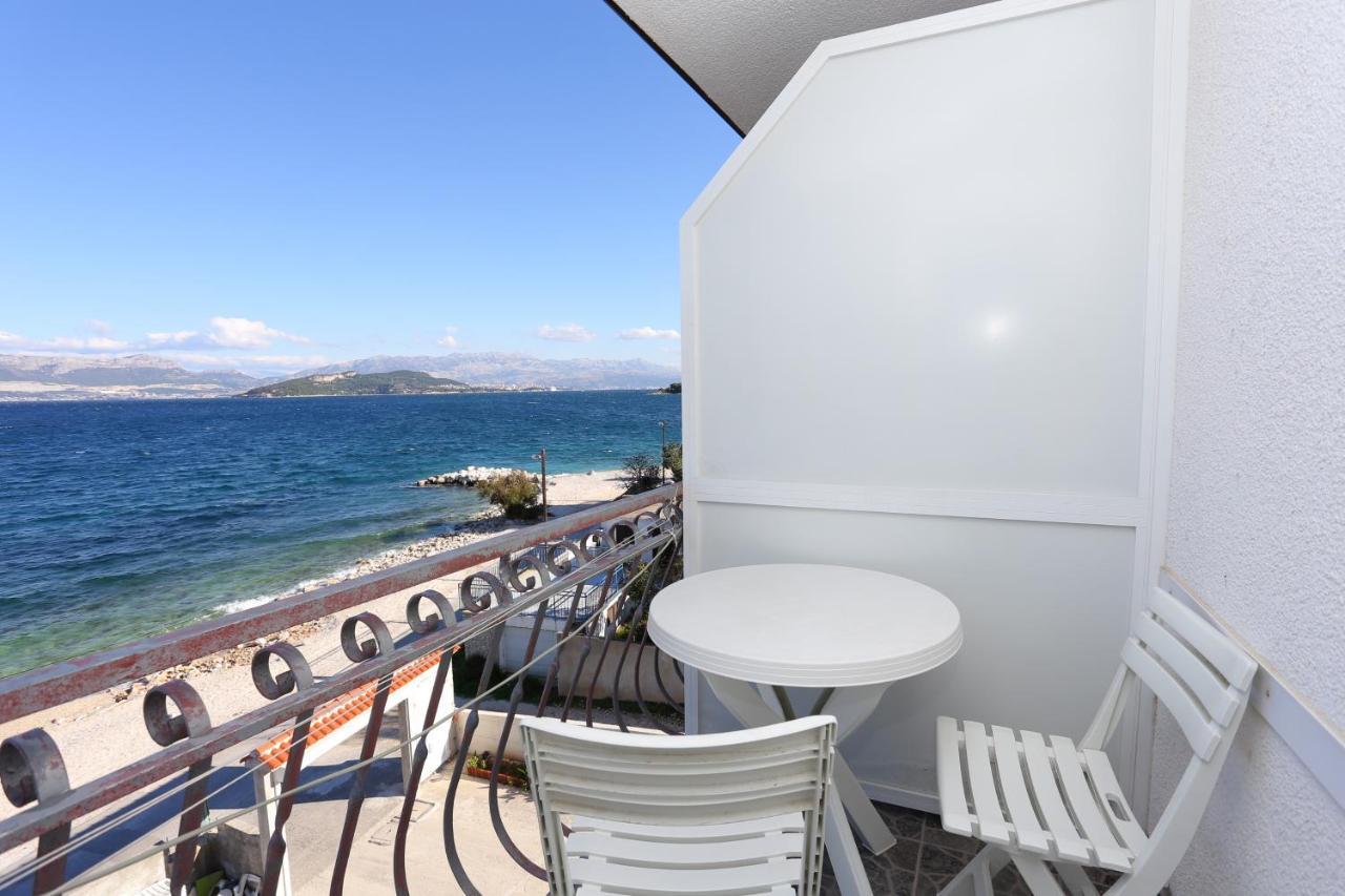 Apartments By The Sea Slatine, Ciovo - 14541 Экстерьер фото