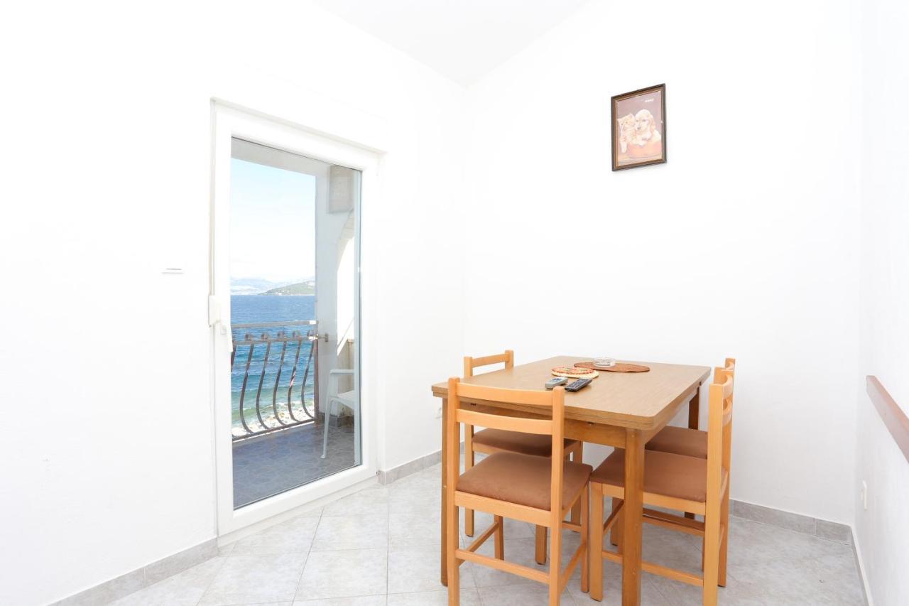 Apartments By The Sea Slatine, Ciovo - 14541 Экстерьер фото